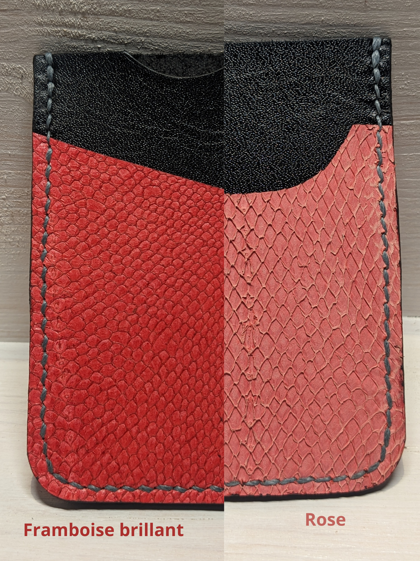Porte-Cartes en Cuir Tannage Végétal et Cuir Marin Upcyclé