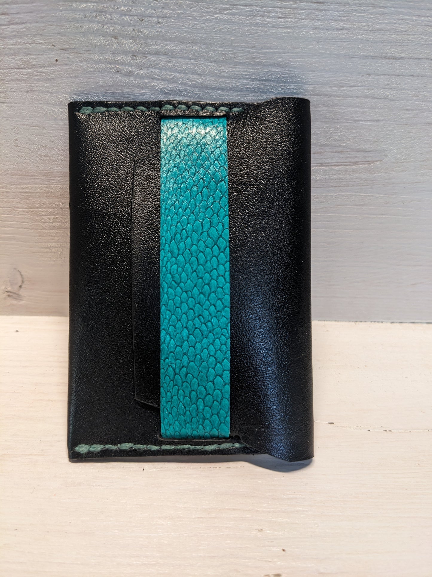 Porte-carte minimaliste en cuir