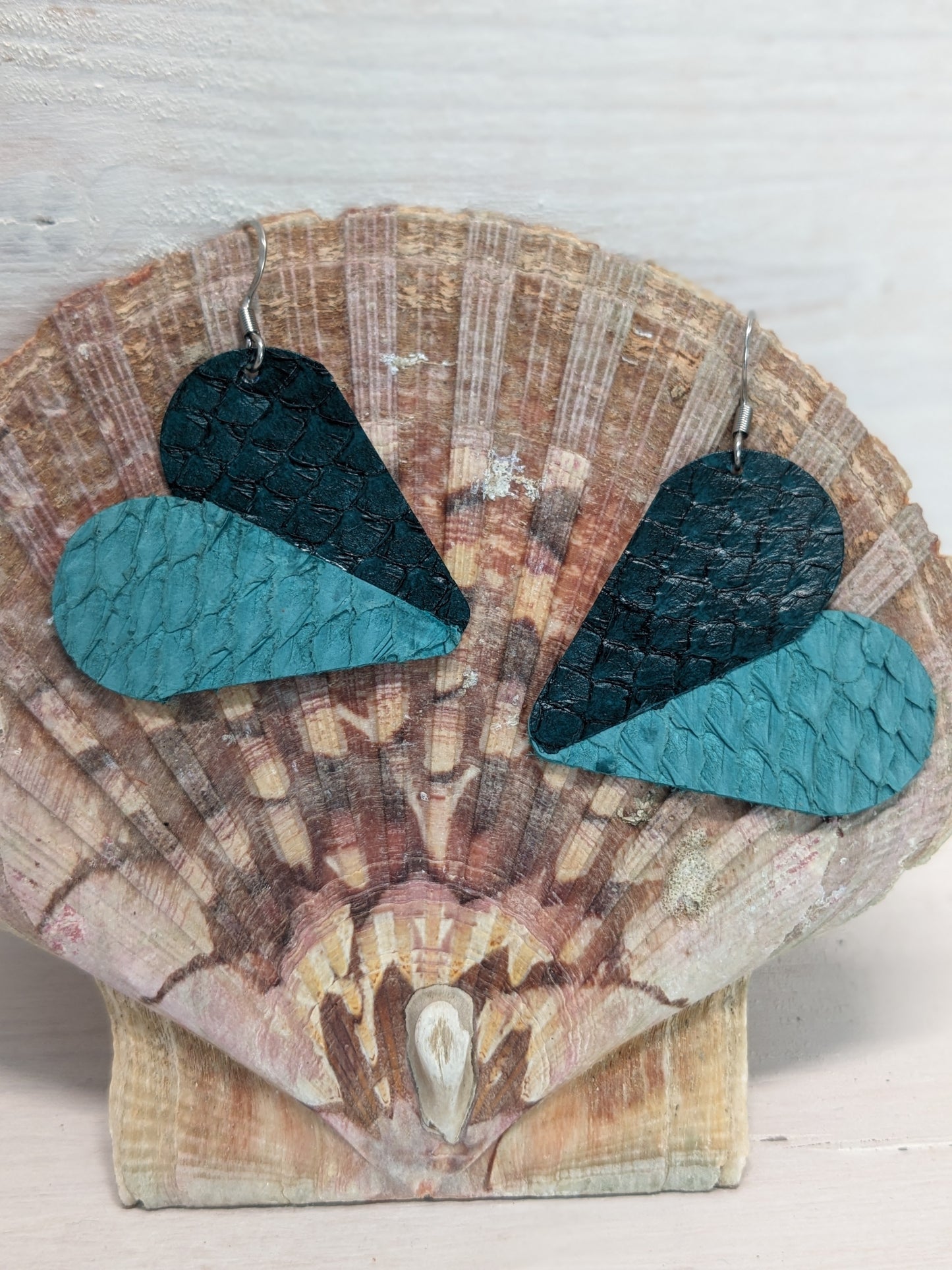 Boucles d'oreilles cœur en cuir marin