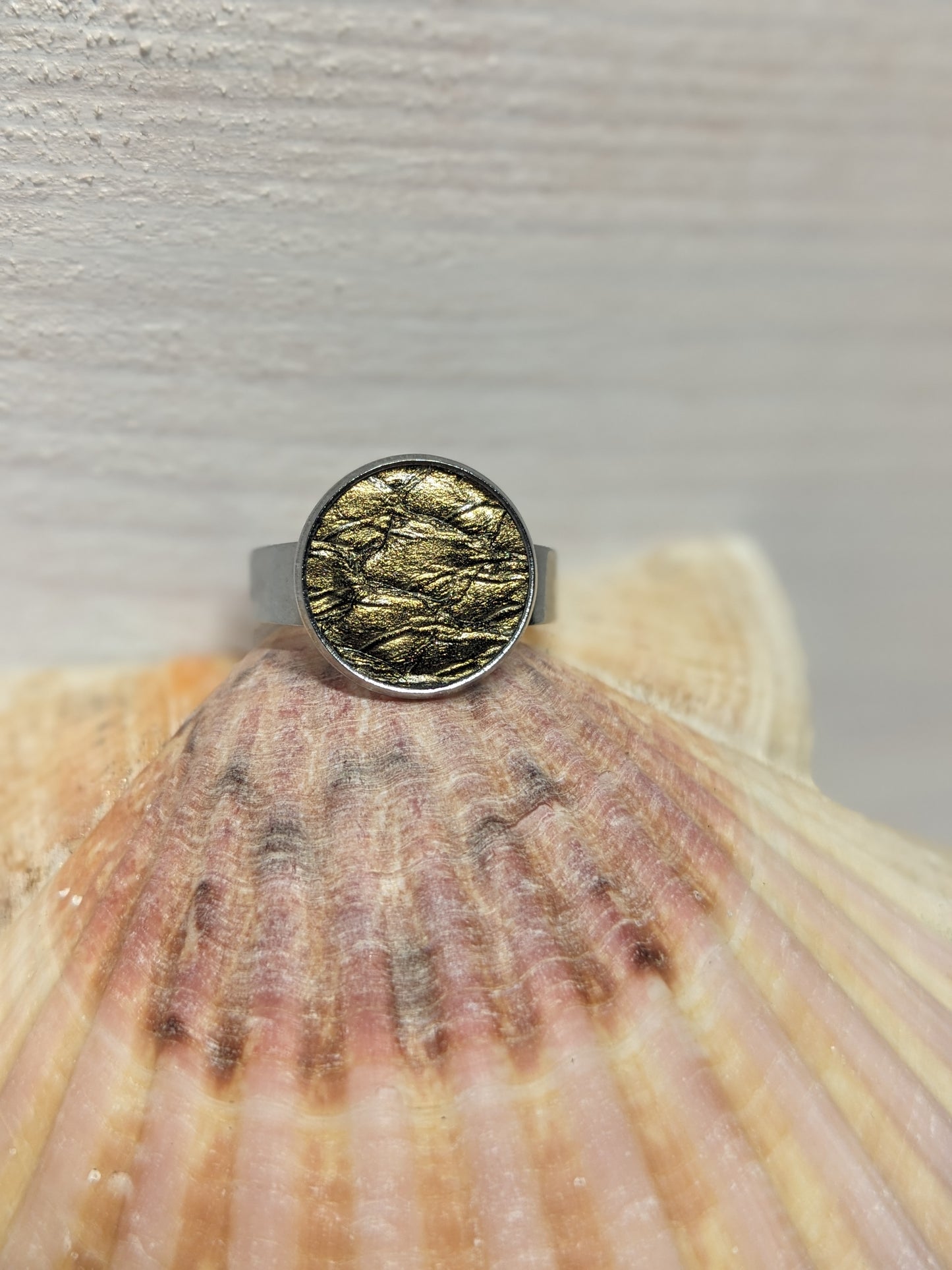Bague en cuir marin