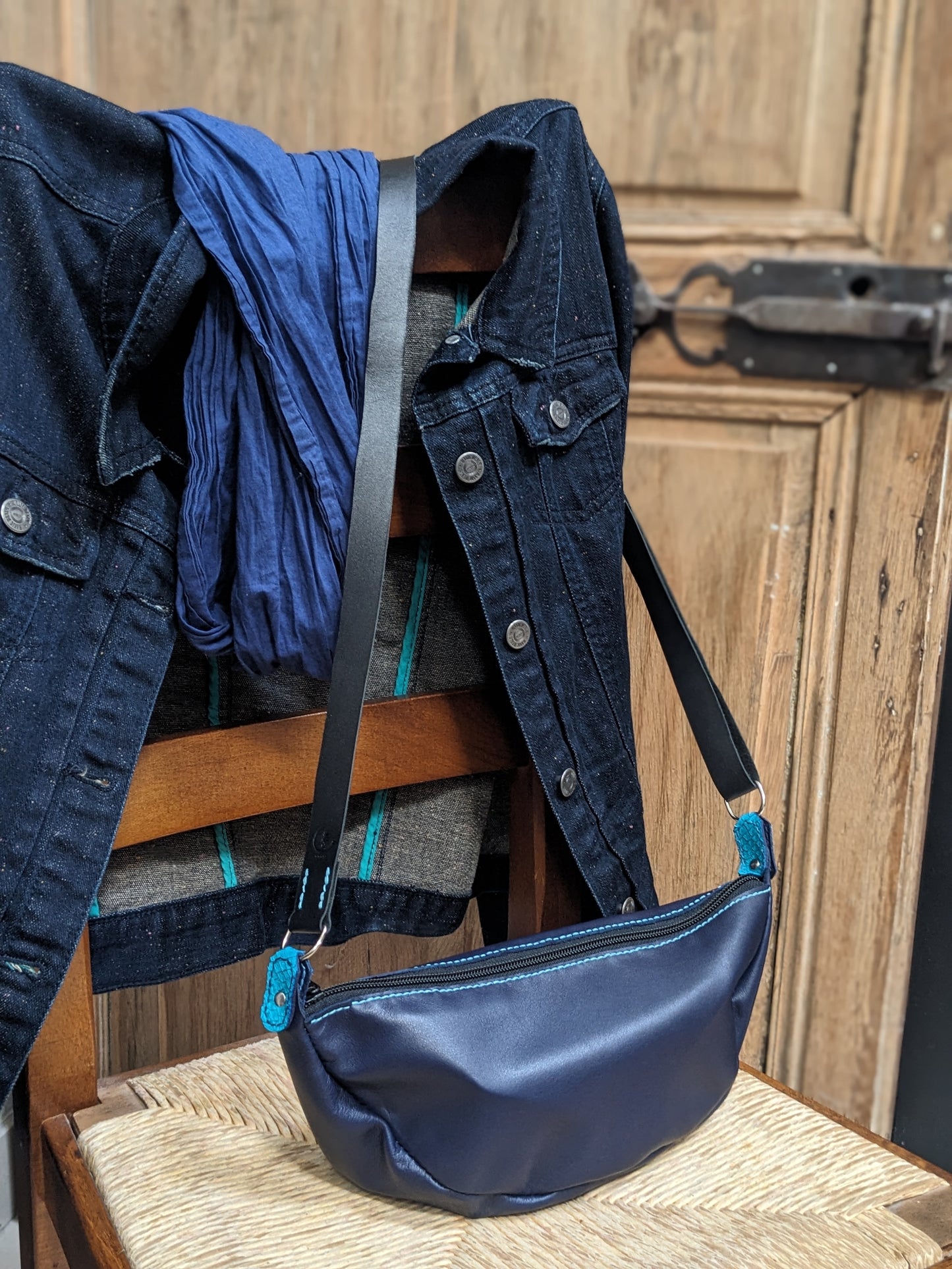 Sac bandoulière en cuir fait main - modèle Ancre