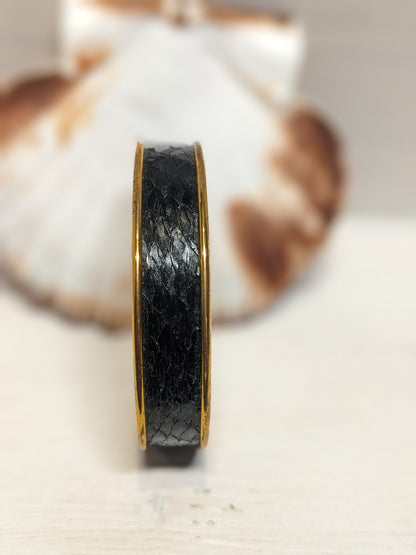 Bracelet manchette cuir marin upcyclé