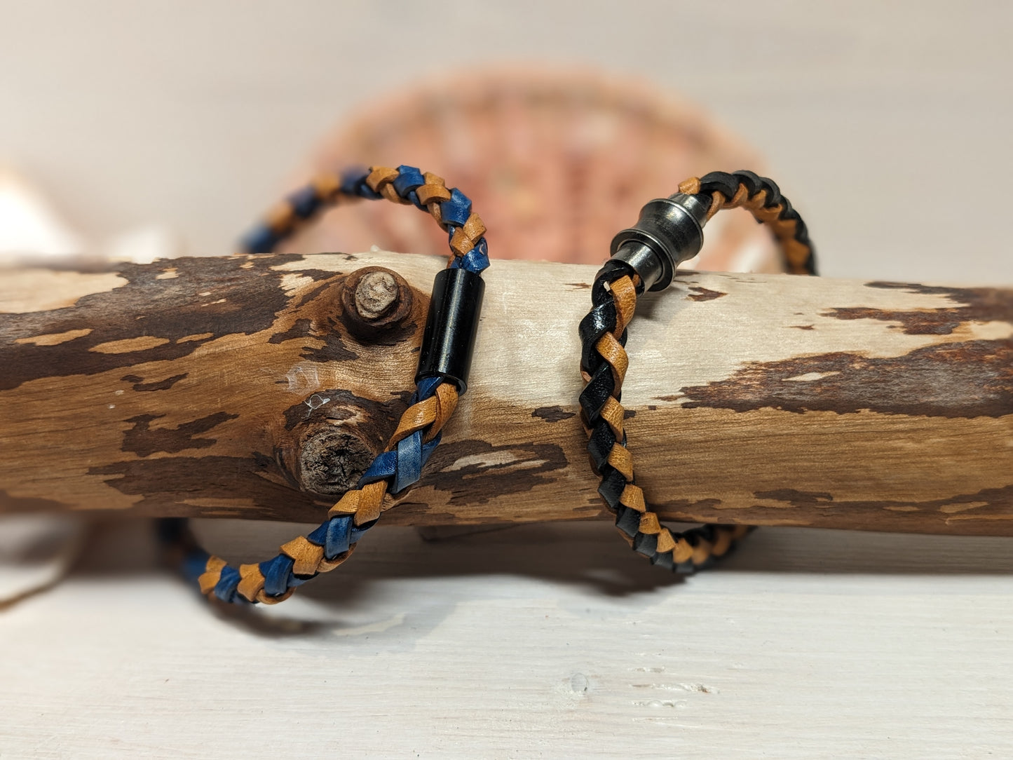Bracelet tressé en lacet de cuir