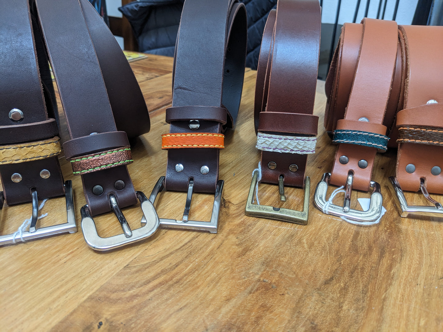 Ceinture en cuir tannage végétal passant cuir marin