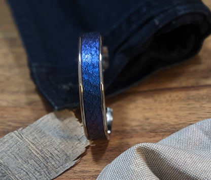 Bracelet manchette cuir marin upcyclé