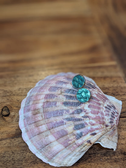 Puce d'oreilles en cuir marin