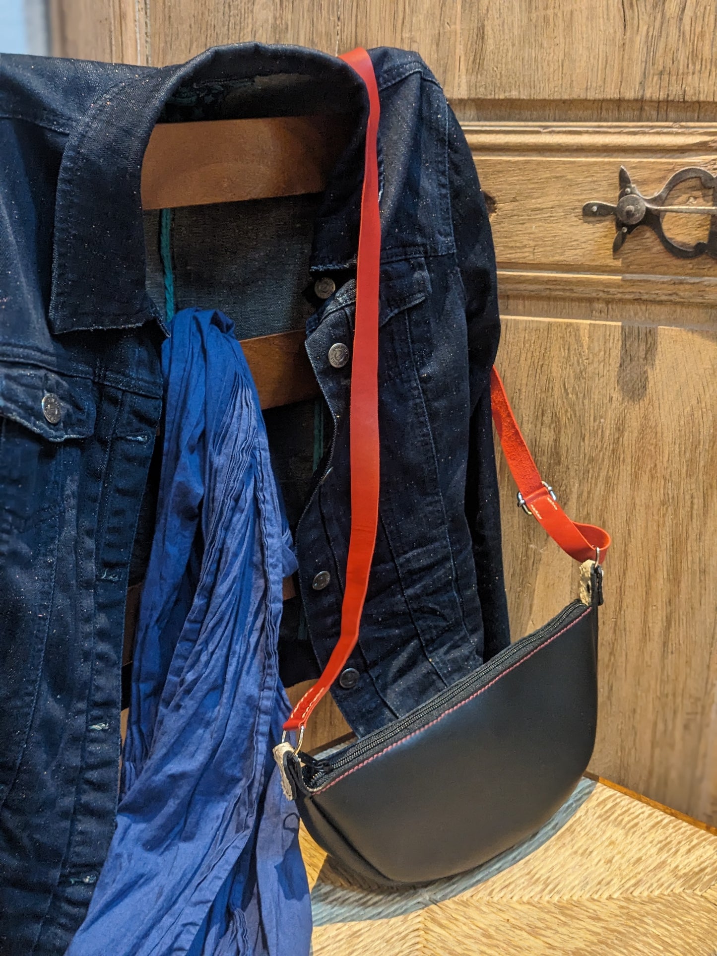 Sac bandoulière en cuir fait main - modèle Ancre