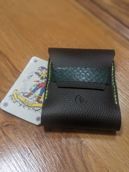 Etui à jeu de cartes artisanal - cuir & cuir marin upcyclé