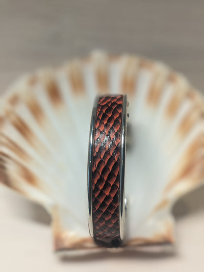 Bracelet manchette cuir marin upcyclé