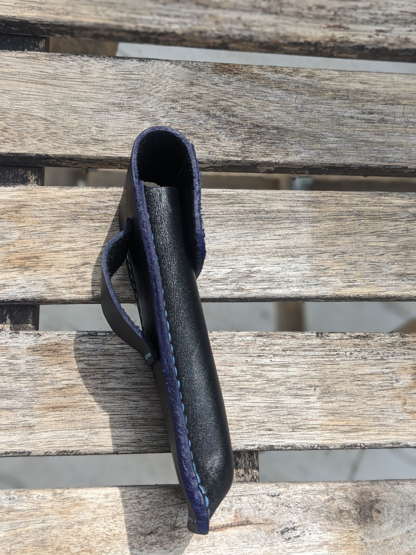 Etui à couteau moulé